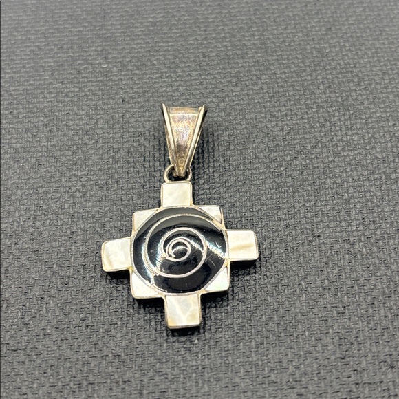 VTG 950 sterling silver Peruvian Chakana black onyx w/mother of pearl inlay boho - Picture 4 of 11